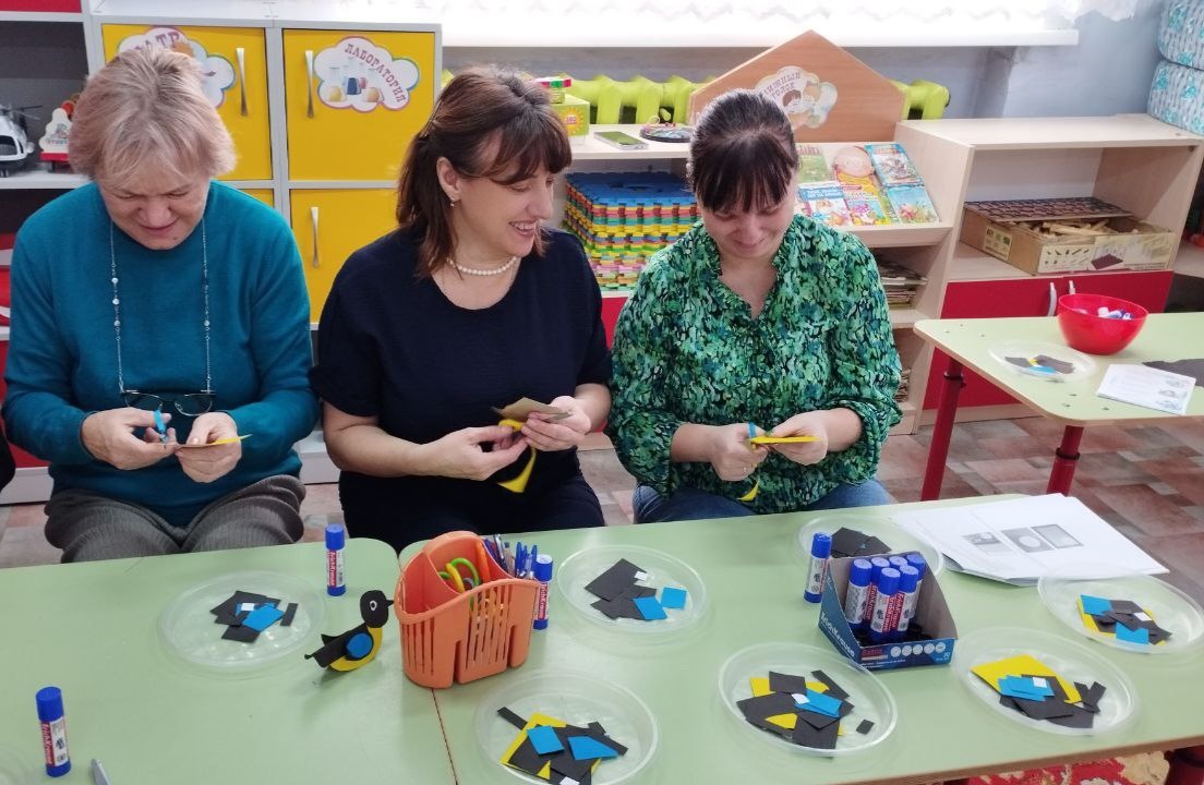 Мастер-класс проходит с улыбками