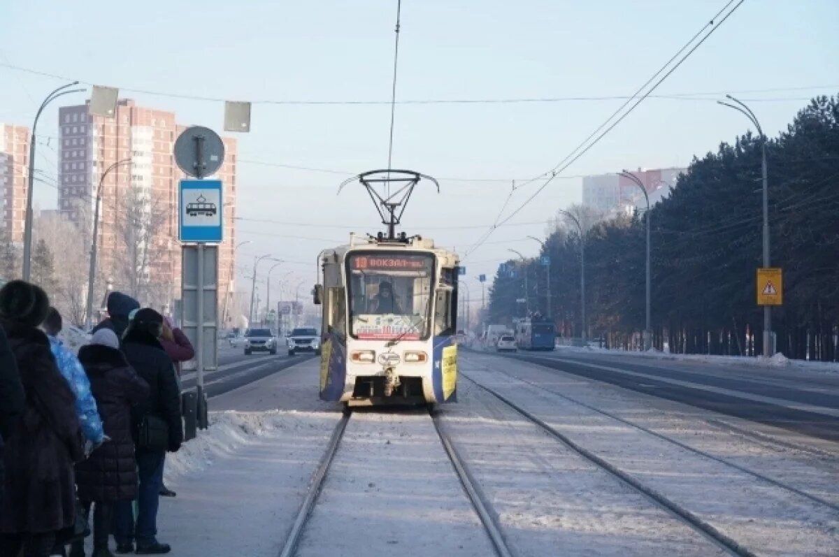    Кемеровчанам объяснили, почему не во всех трамваях работает отопление