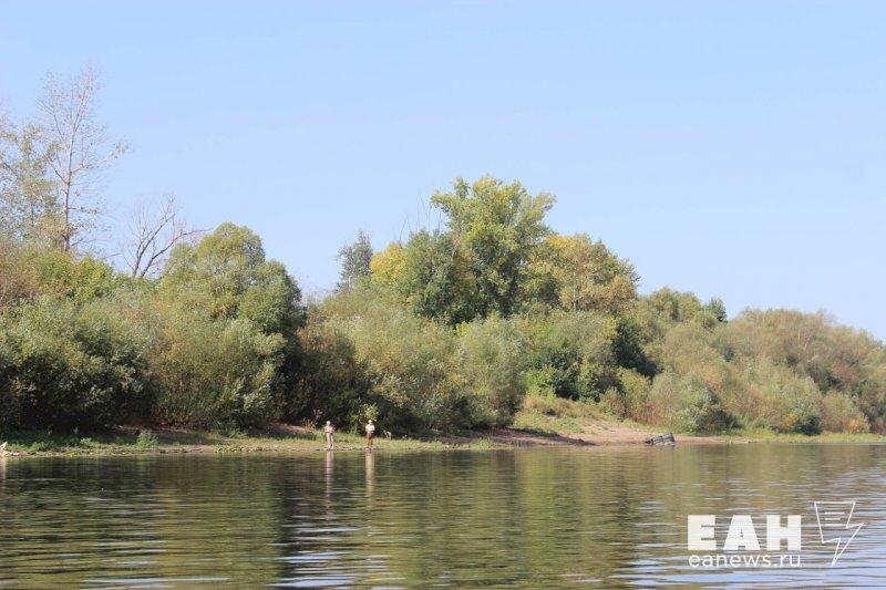   Река