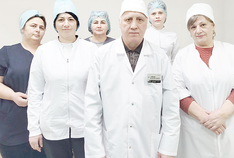 «Пока горит свет в операционной…»