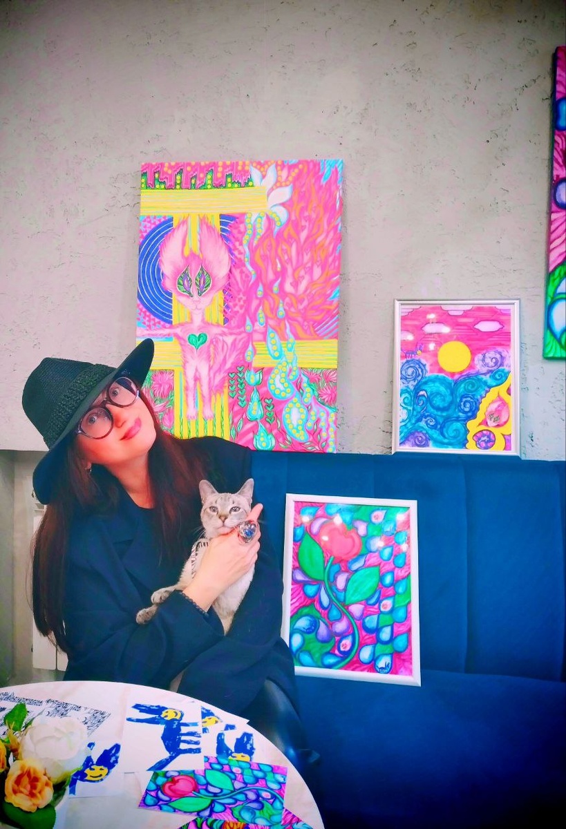 Юлия Арти с музой арт-проекта