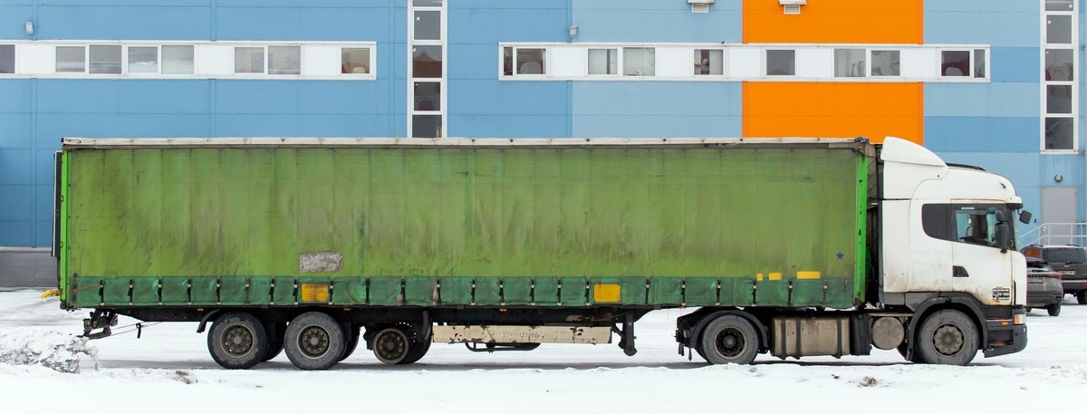    Складские помещения в Шушарах. Автор фото: Ермохин Сергей