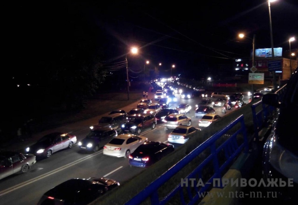    Задержки транспорта до 40 минут фиксируют в Ижевске из-за 9-бальных пробок