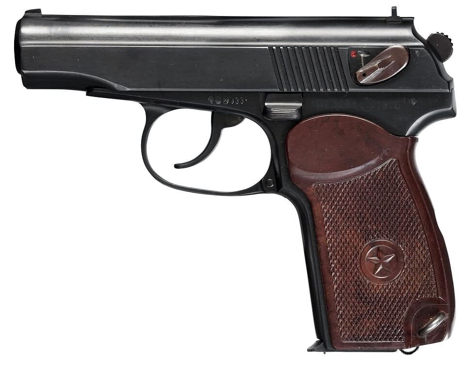 Пистолет Макарова выпуска 1975 года.