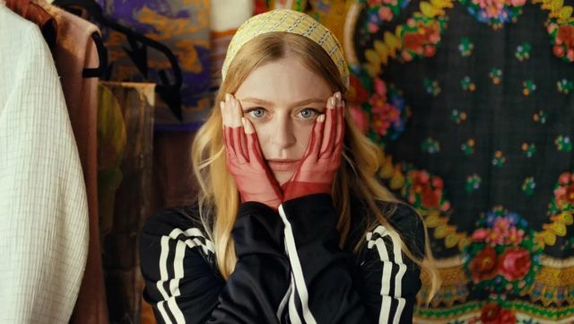    Кадр из фильма «Идиотка»