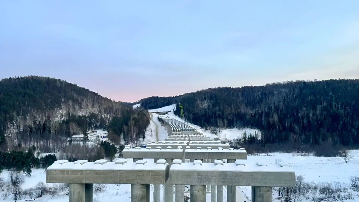    Строительство мегаэстакады через реку Сим идет активными темпами   https://t.me/dortransstroy