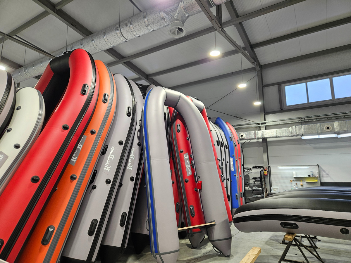 *цех сборки лодок river boats