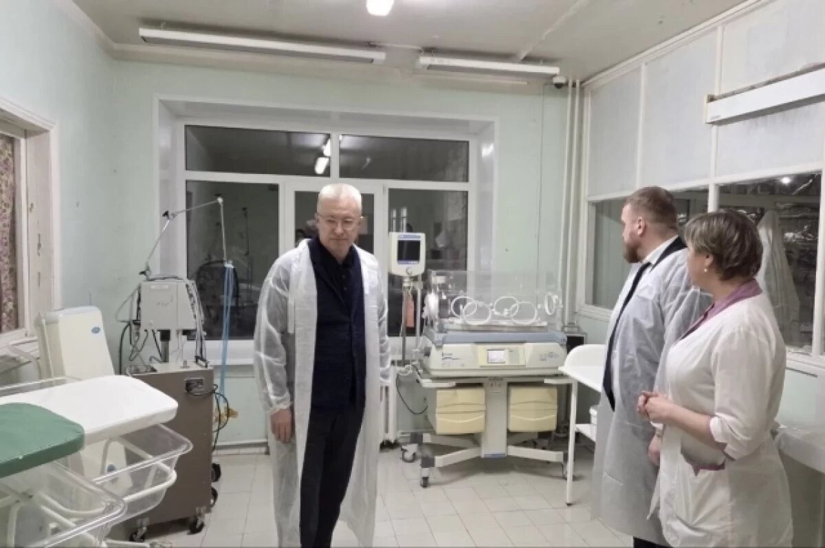    Делегация во главе с Вячеславом Картухиным проверила роддом в Кольчугино