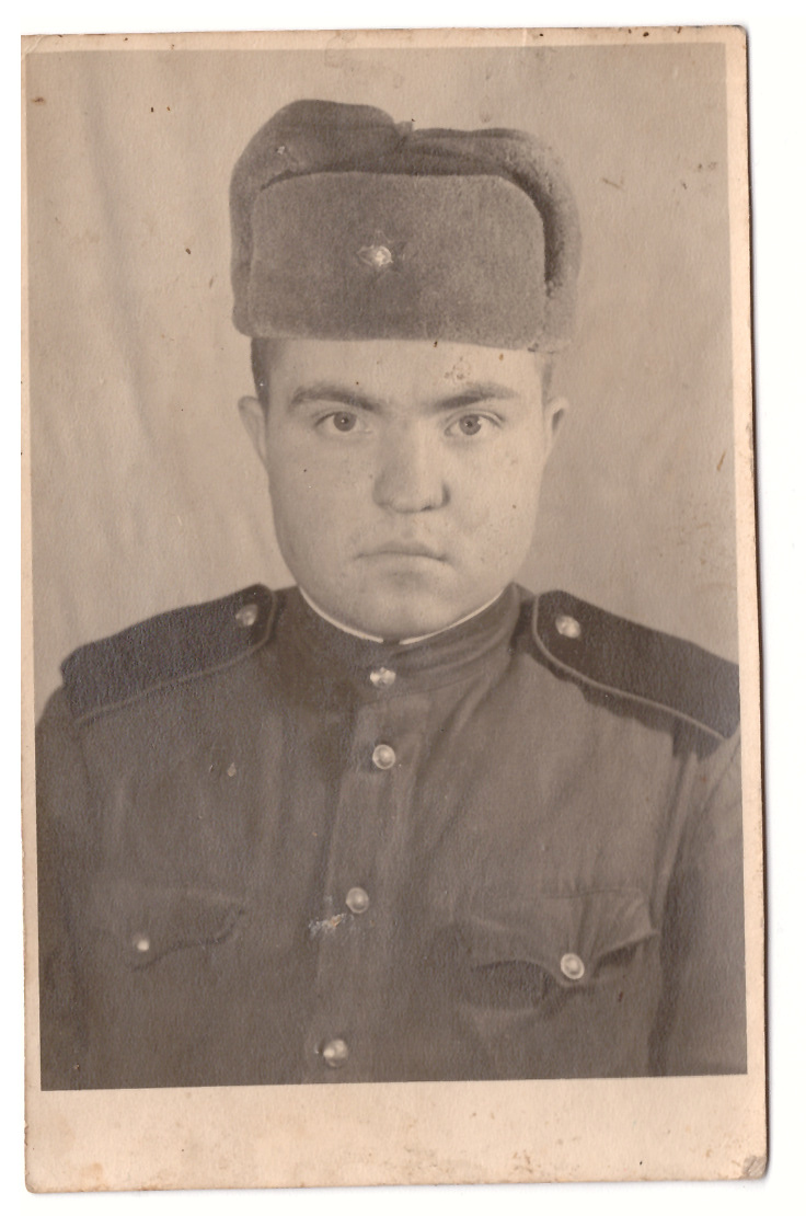 Службу герой публикации нес в Германии, а затем вернулся в родную деревню