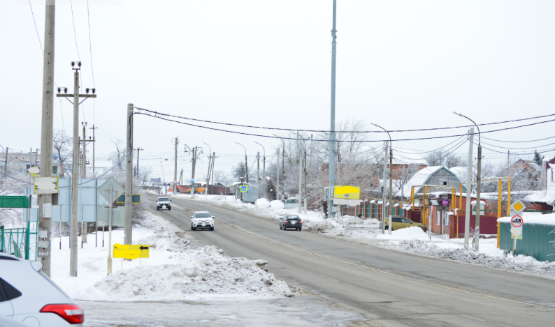 Фото автора. 27.01.2026. Зимние дороги Кубани. Когда открыт Ж/Д переезд.