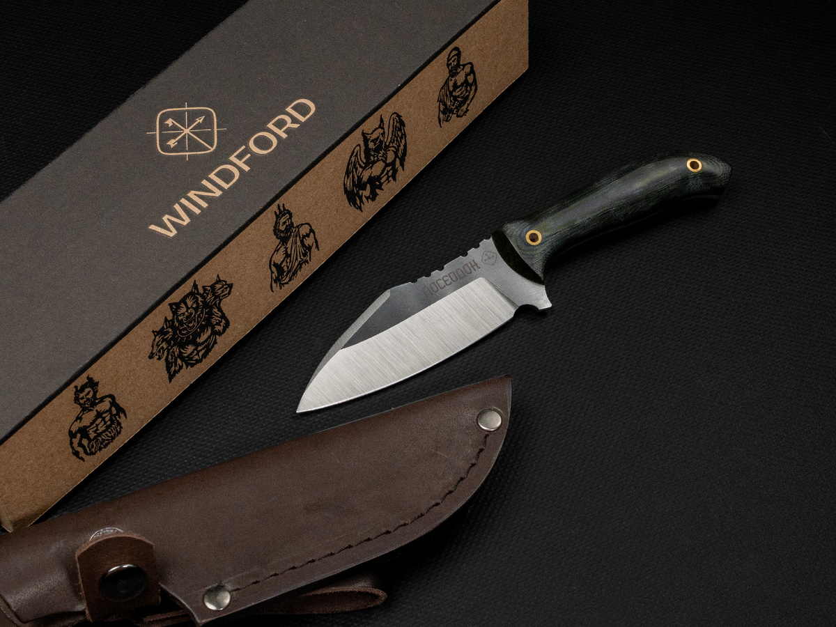 Широкий клинок с «гарпунным» выступом. Зубцы на обухе для упора и контроля. Компактная рукоять ближе к линии реза. Оптимален для бушкрафта и лагерных задач.