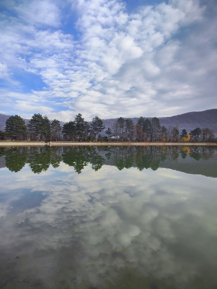 Горное озеро