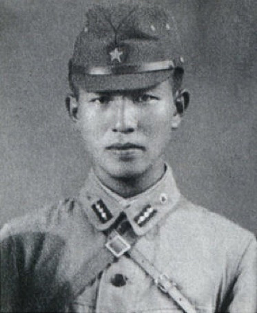 Изображение взято с сайта https://upload.wikimedia.org/wikipedia/commons/6/61/Hiroo_Onoda_young.jpg