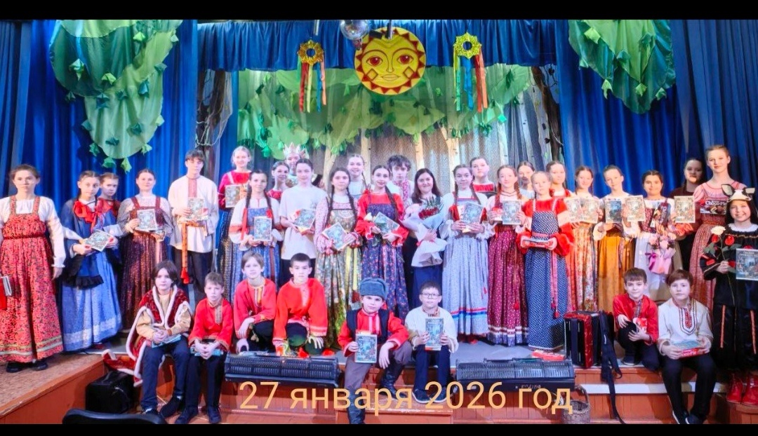 Ансамбль "Журавушка" и его руководитель Ирина Сергеевна Зубова