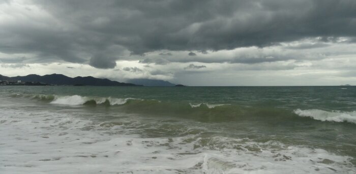 Туристические буклеты зовут путешественников встречать восход солнца на мысе Андреева / фото: Vostok.Today