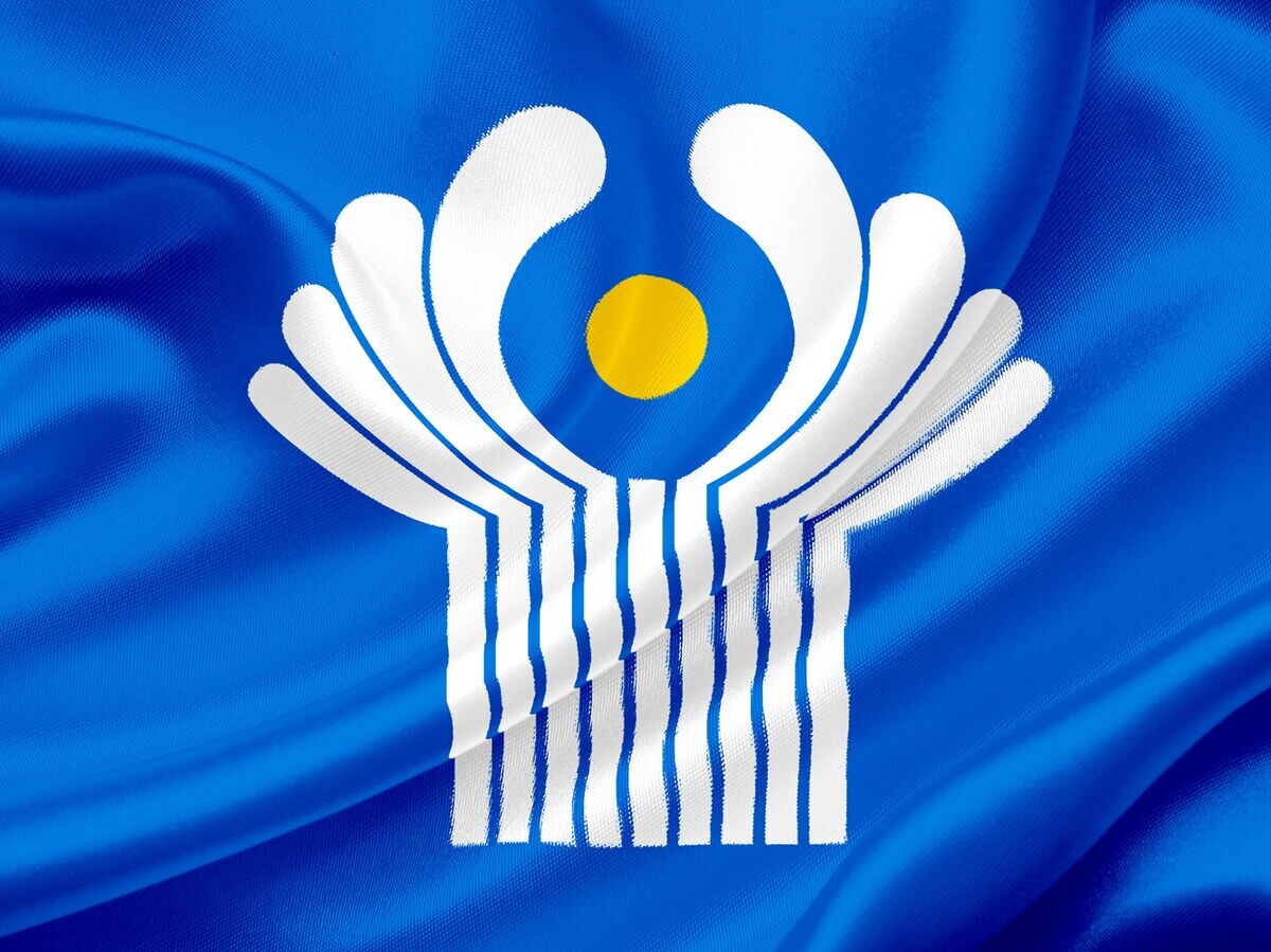    Флаг Содружества Независимых Государств | © Fotolia / believeinme33