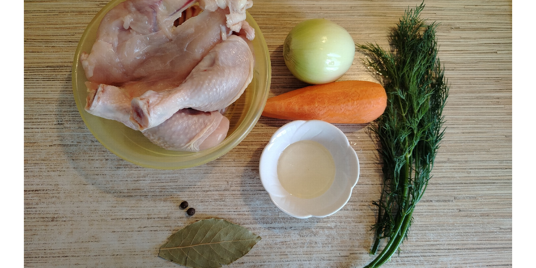 Суп с домашней лапшой. Советский рецепт. Книга о вкусной и здоровой пище 1952 года.