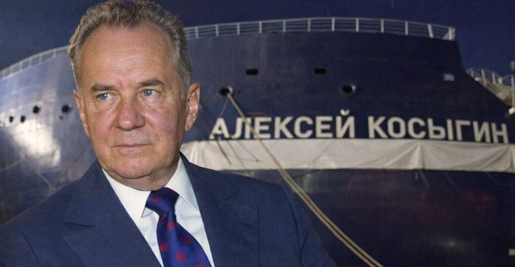 «Звёздный» десант РФ в Арктике. Российский СПГ-танкер «Алексей Косыгин» делает СМП всесезонным, но ждёт подкрепления