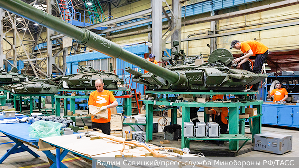     Фото: Вадим Савицкий/пресс-служба Минобороны РФ/ТАСС   
 Текст: Вера Басилая