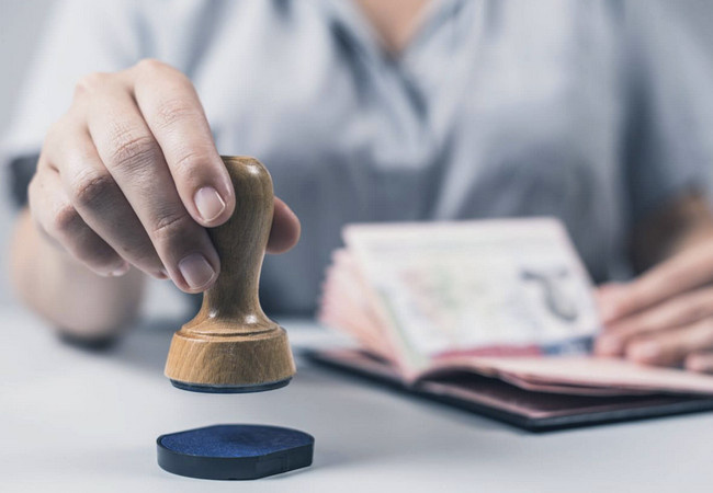 В Барселоне запустили автоматическую запись в Extranjería: citas больше не нужно «ловить»