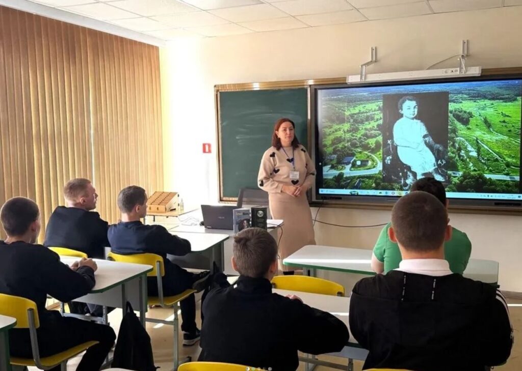 Листайте вправо, чтобы увидеть больше изображений