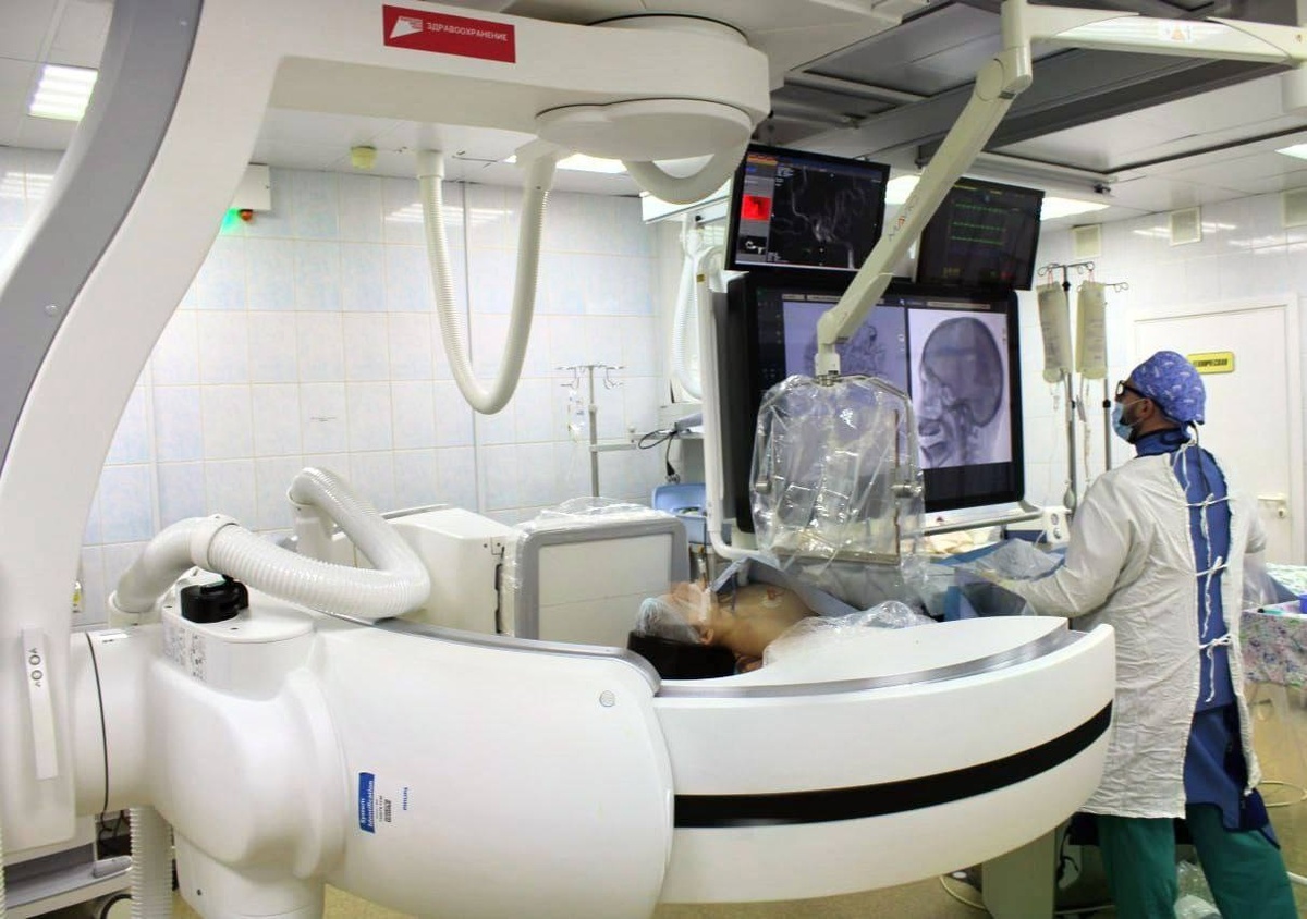    Врачи Сургутской травмбольницы предотвратили у 15-летнего мальчика кровоизлияние в головной мозг