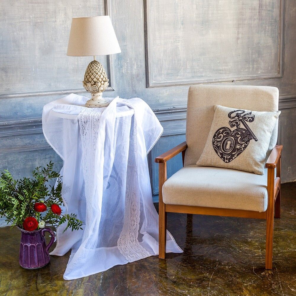 Интерьерная подушка «Старинная гравюра», версия 15