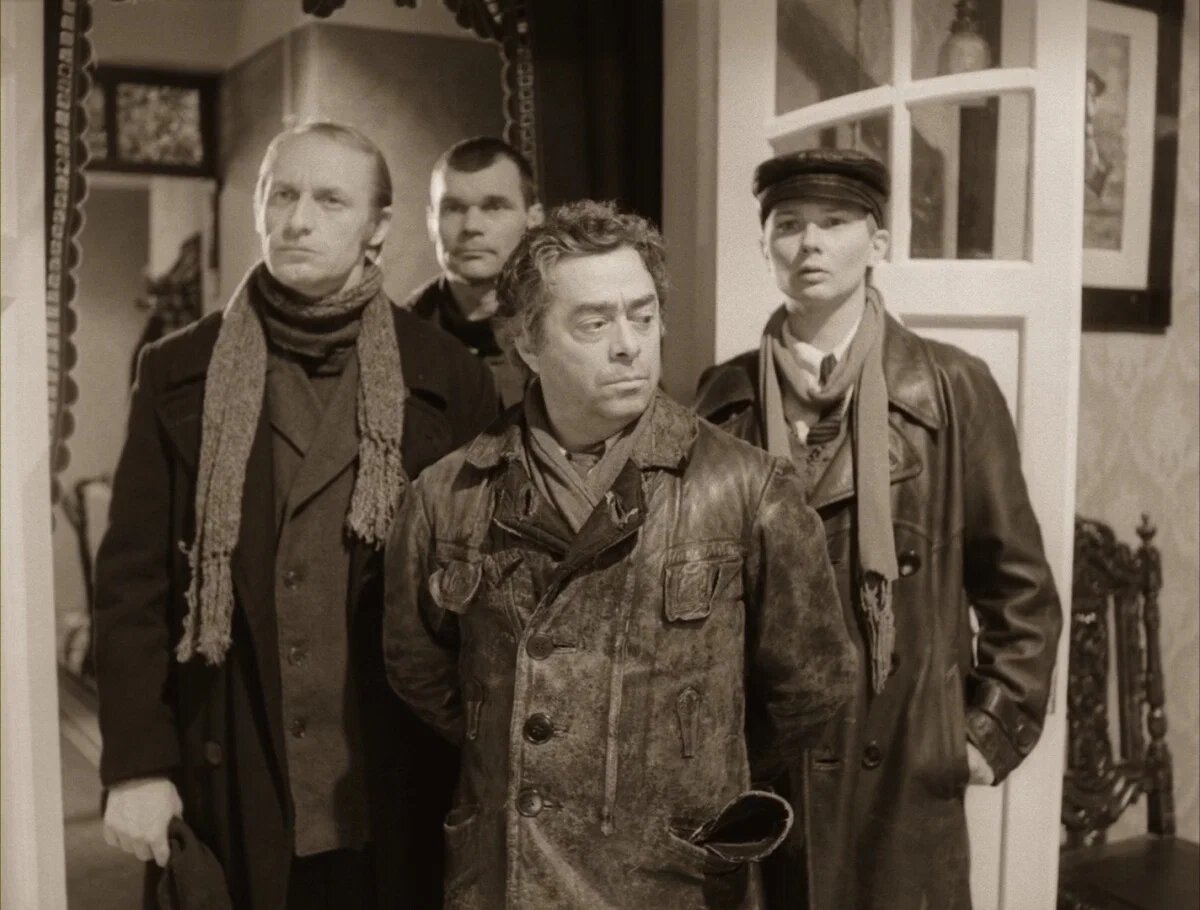 «Собачье сердце» — фильм, снятый в 1988 году режиссёром Владимиром Бортко