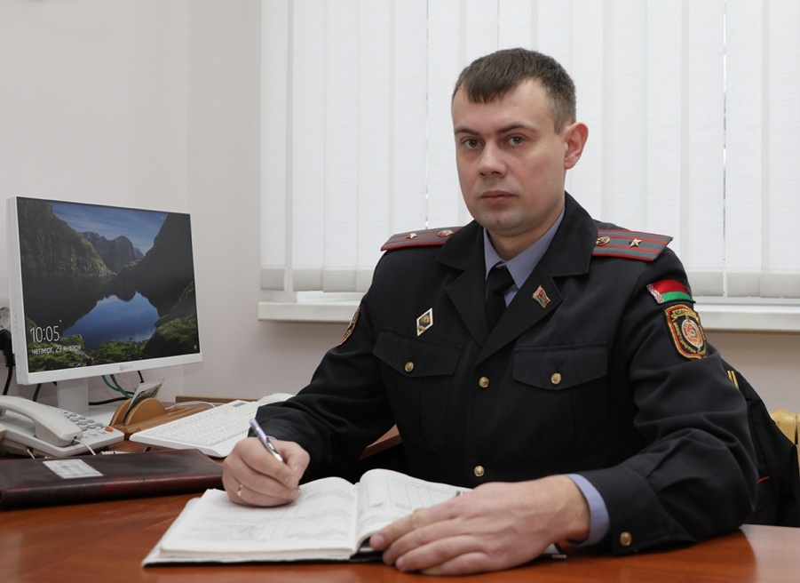    В районном отделе внутренних дел Копыльского райисполкома представлен новый руководитель отделения Госавтоинспекции
