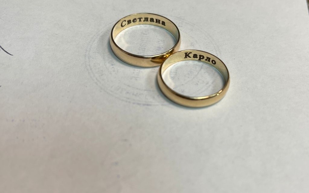 Единственное на тот момент подтверждение брака для Карло