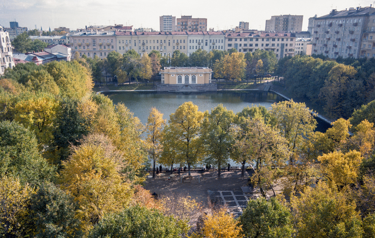    Патриаршие пруды  Игорь Зотин/ТАСС