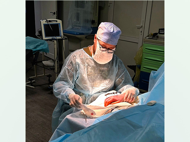 Врач-волонтер из Твери провел 41 операцию в зоне СВО