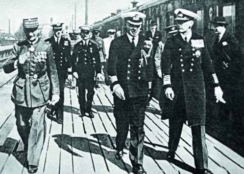 Английская и французская военные миссии в Ленинграде перед отправлением в Москву на переговоры по вопросу о взаимопомощи между СССР, Великобританией и Францией. Август 1939 года