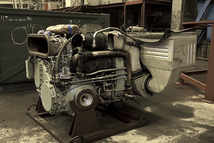 Газо-турбинный двигатель от танка Т-80 (фото интернет)