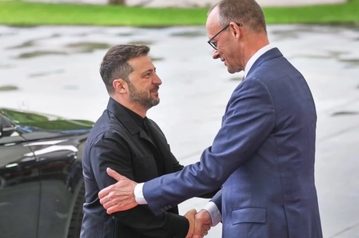    Журналист Боуз заявил об отвешенной Мерцем «пощечине» Зеленскому