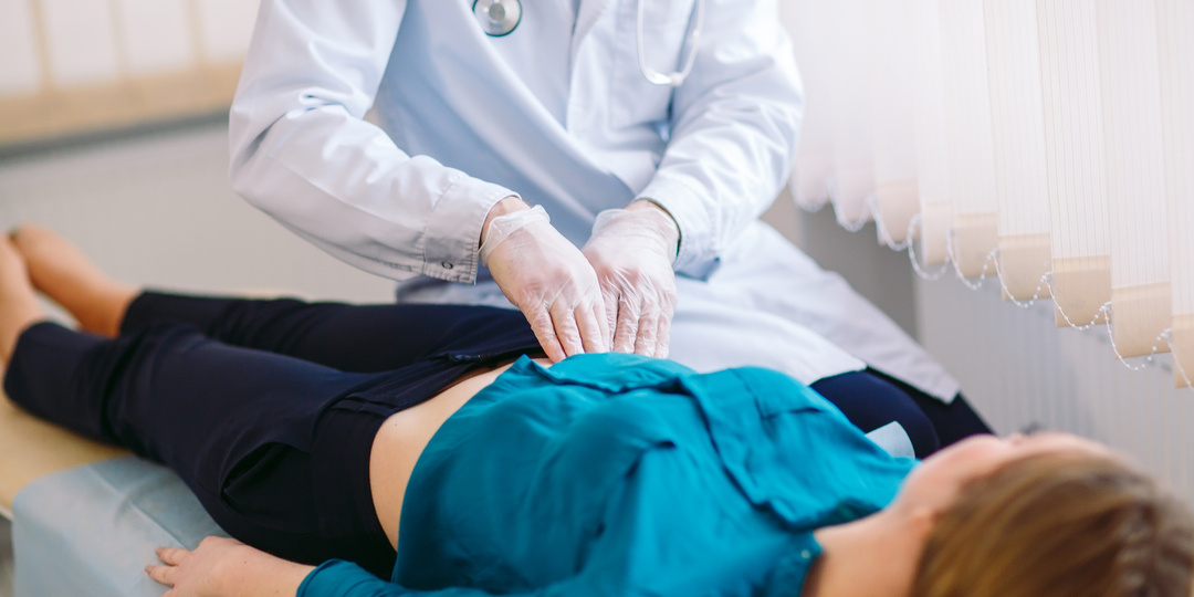 Температура и боль в животе: как отличить аппендицит