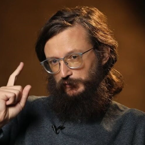 Станислав Владимирович Дробышевский — российский палеоантрополог и популяризатор науки.