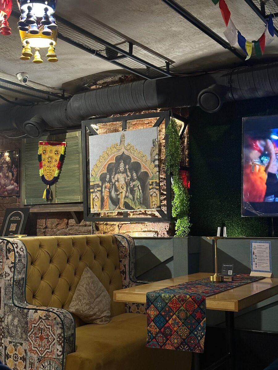 Атмосфера кафе Ganesha