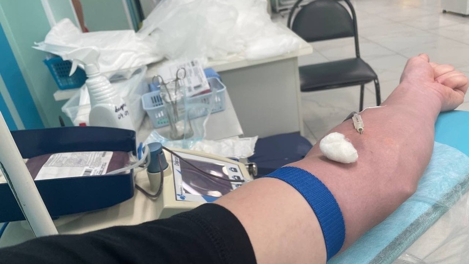 Девять часов просидела у кабинета: в Тюменской области женщина умерла в очереди к врачу