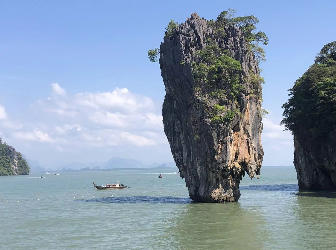 Фото с сайта https://phuket-insider.com/