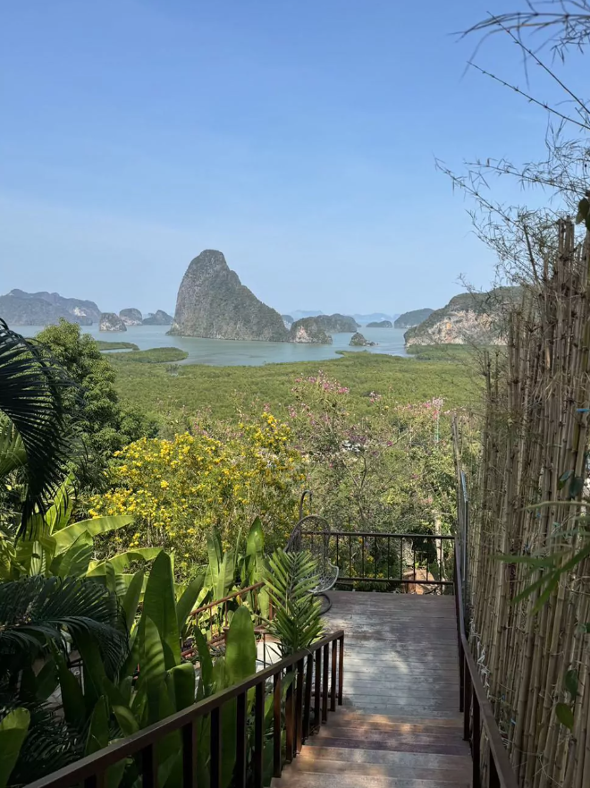 Фото с сайта https://phuket-insider.com/