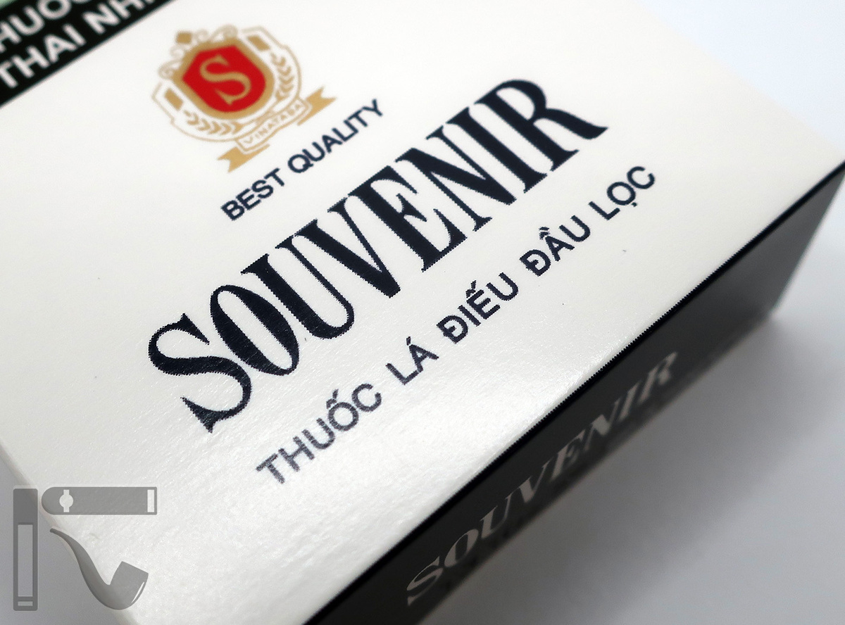 Сигареты Souvenir. Фото: © канал "Уголок Курильщика"