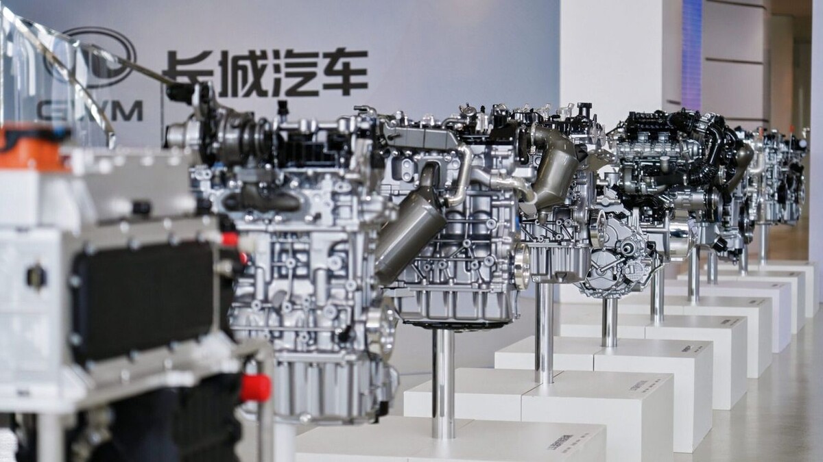    Разные силовые установки. Фото Great Wall