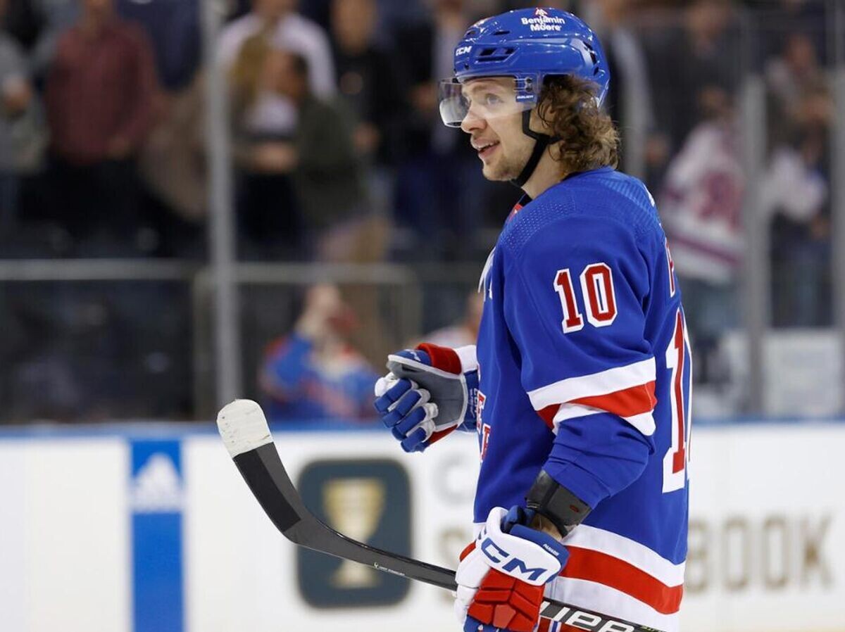    Хоккеист "Нью-Йорк Рейнджерс" Артемий Панарин | © Фото : nhl.com/rangers
