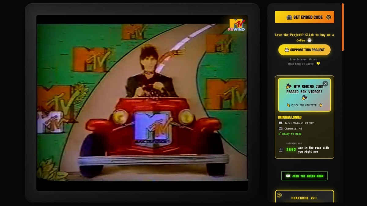    Окно с клипами, меню для переключения каналов и ничего больше