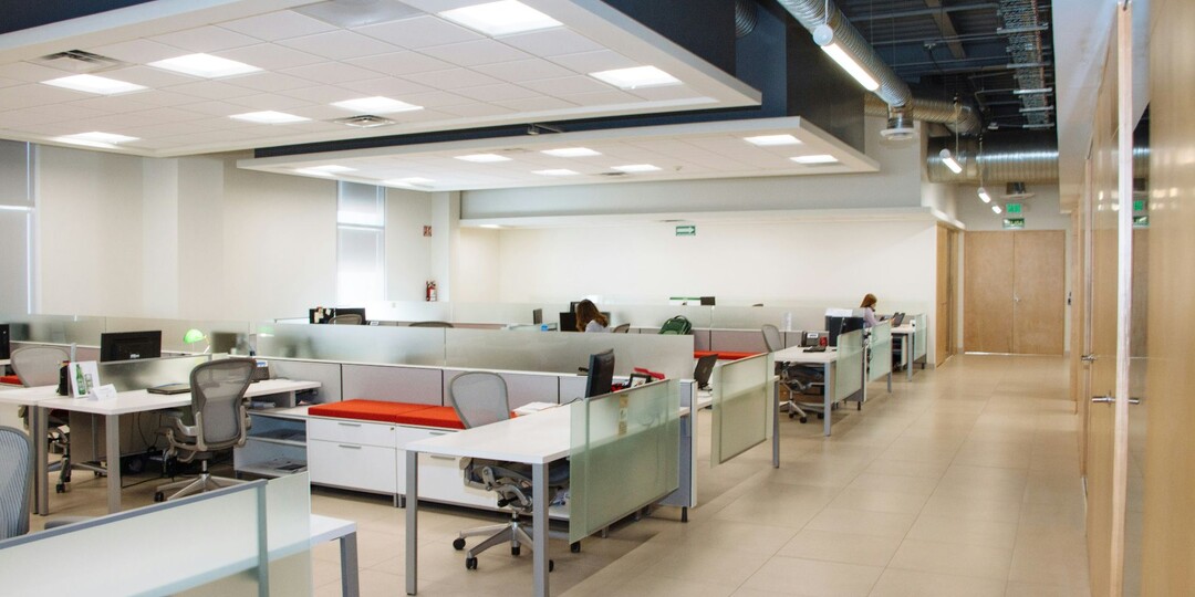 Аренда офисов стала роскошью для малого и среднего бизнеса в России