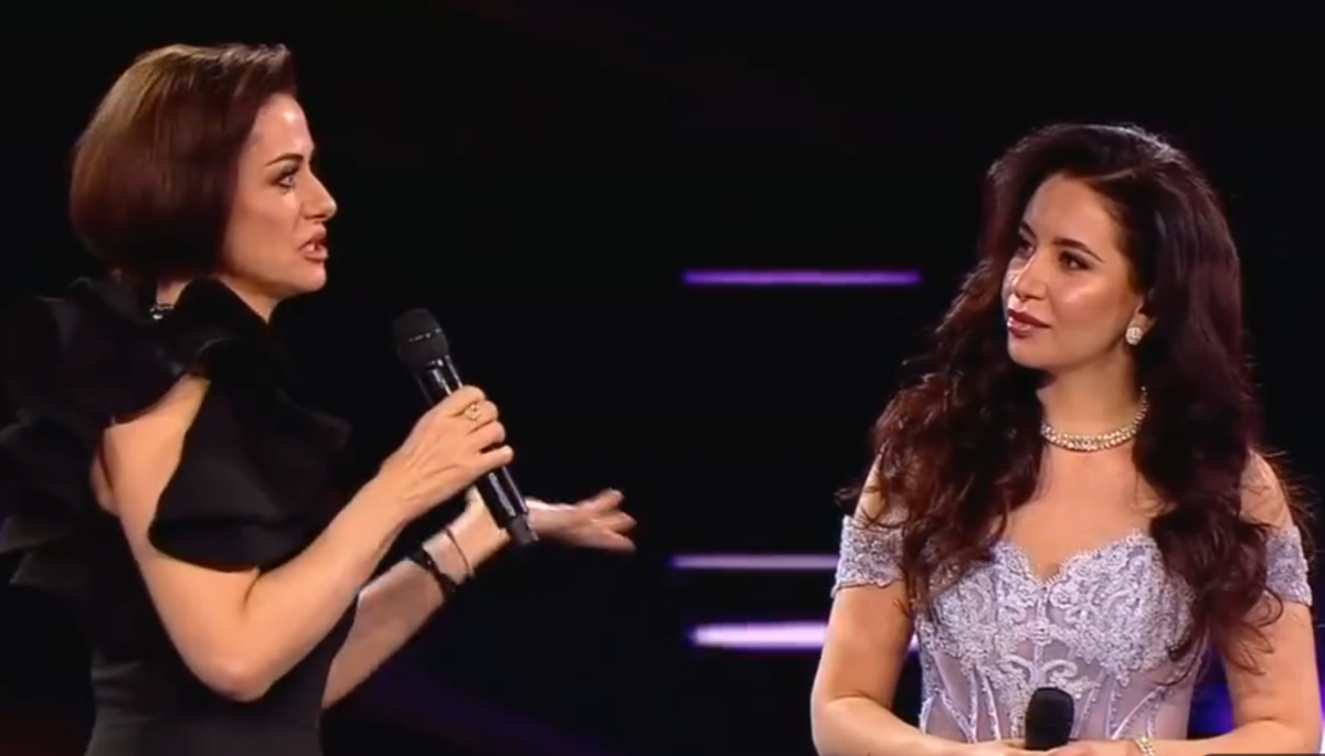 Анна Ковальчук и ее дочь Злата. Фото: кадр из шоу "Дуэты"