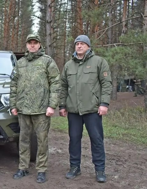 На фото глава района Игорь Кирнос (слева) и Дмитрий Афанасенко (справа)