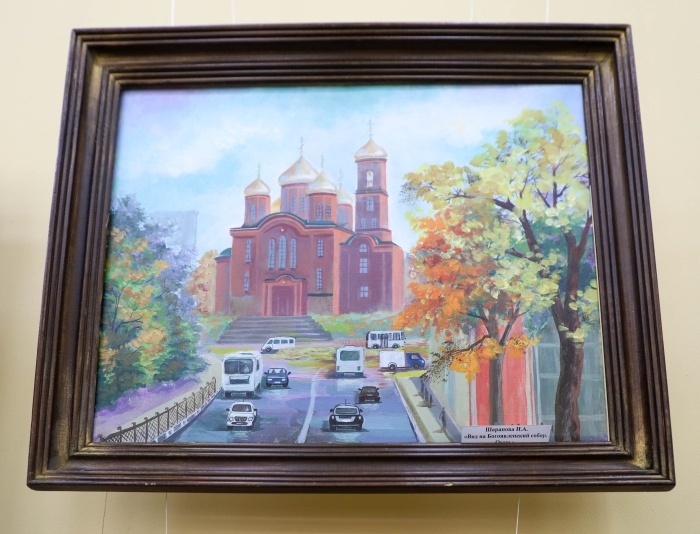        Десять лет вдохновения и мастерства: в Клинцах завершилась юбилейная выставка «Союза педагогов-художников»