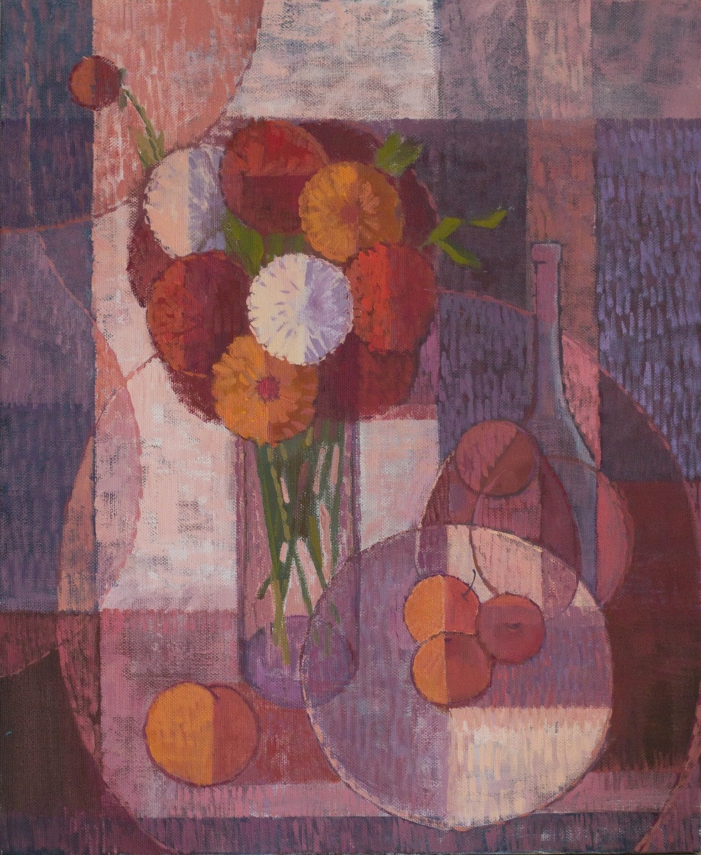 Щепина Е. А. Натюрморт с георгинами. Здесь мы наблюдаем аналогию форм, меня всегда поражала шарообразность этих цветов и я решила усилить это ощущение поместив цветы в аналоговую среду и выстроив композицию на окружностях. 